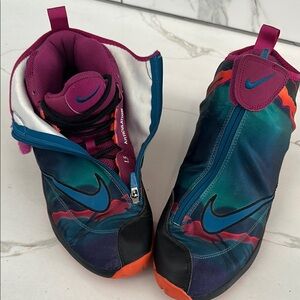 Nike Multicolor men’s Athletic Shoes Size 10